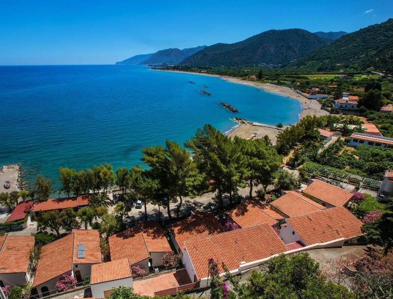 Testa Di Monaco Natural Beach Capo d'Orlando Bagian luar foto