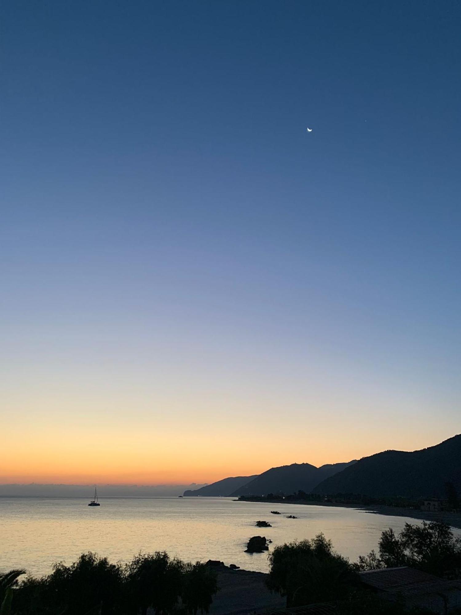 Testa Di Monaco Natural Beach Capo d'Orlando Bagian luar foto